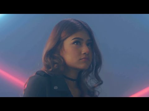 CYANIDE &amp; OG SMITH ft. NICECNX - เพ้อ เพ้อ เพ้อ [Official MV]